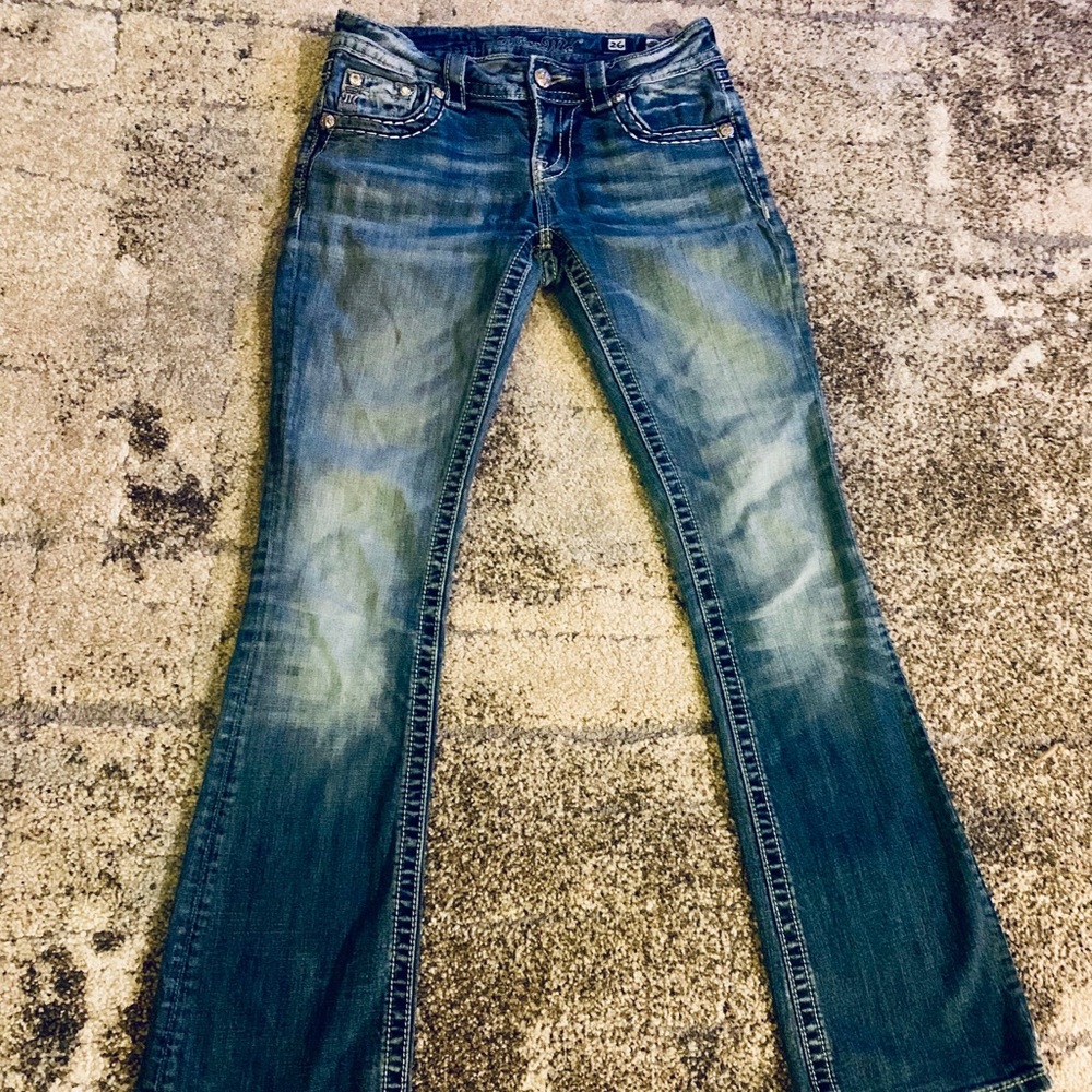 Miss Me rhinestone jeans 🥀